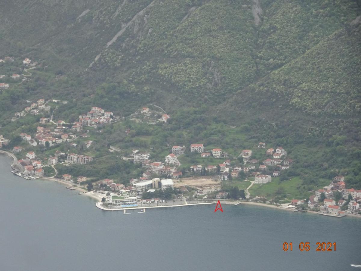 Beachfront House Jovan Kotor Exteriör bild